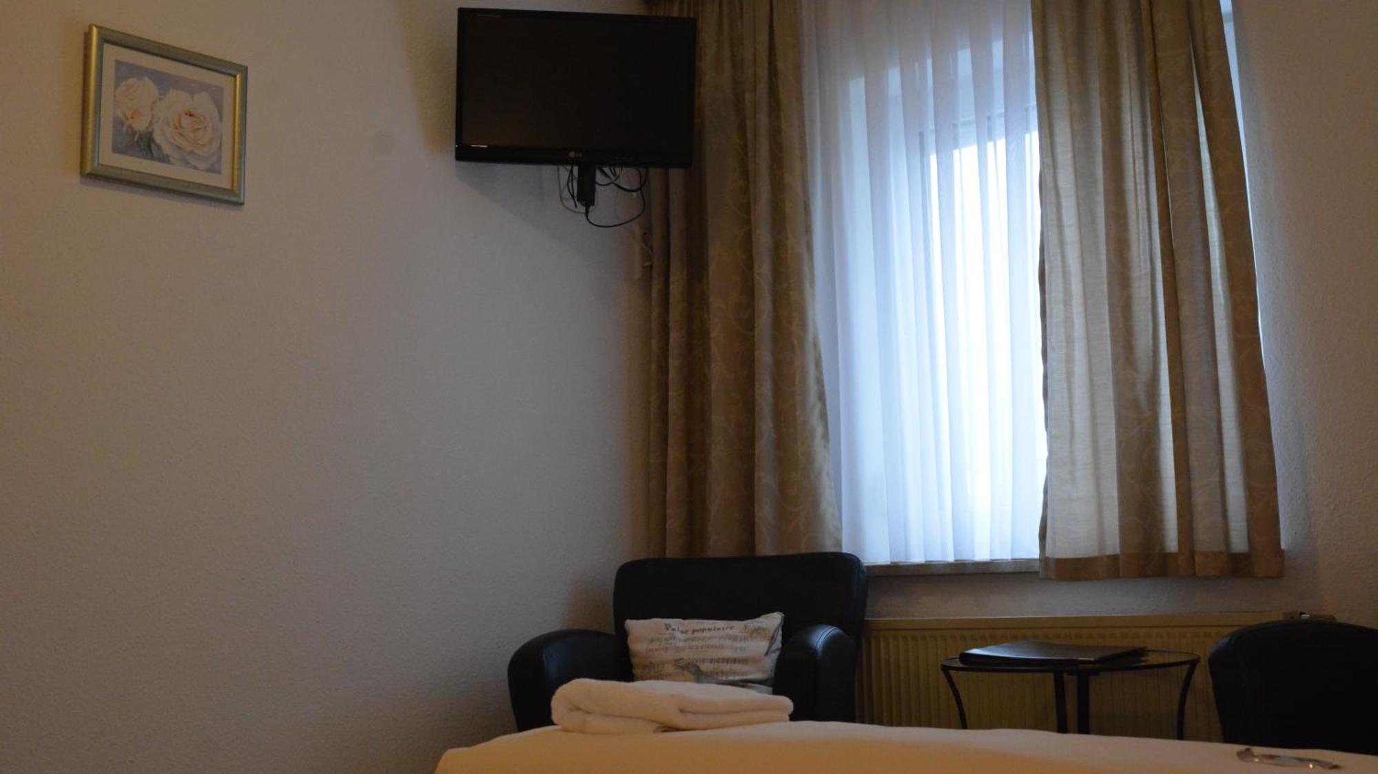 Hotel-Gasthof Zur Rose Weißenhorn Cameră foto