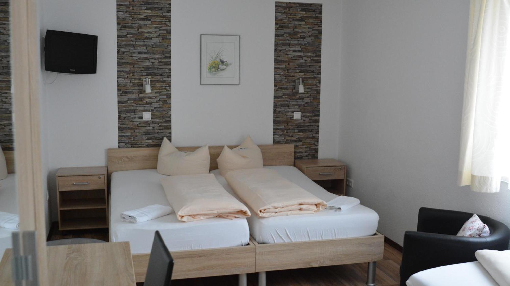 Hotel-Gasthof Zur Rose Weißenhorn Cameră foto